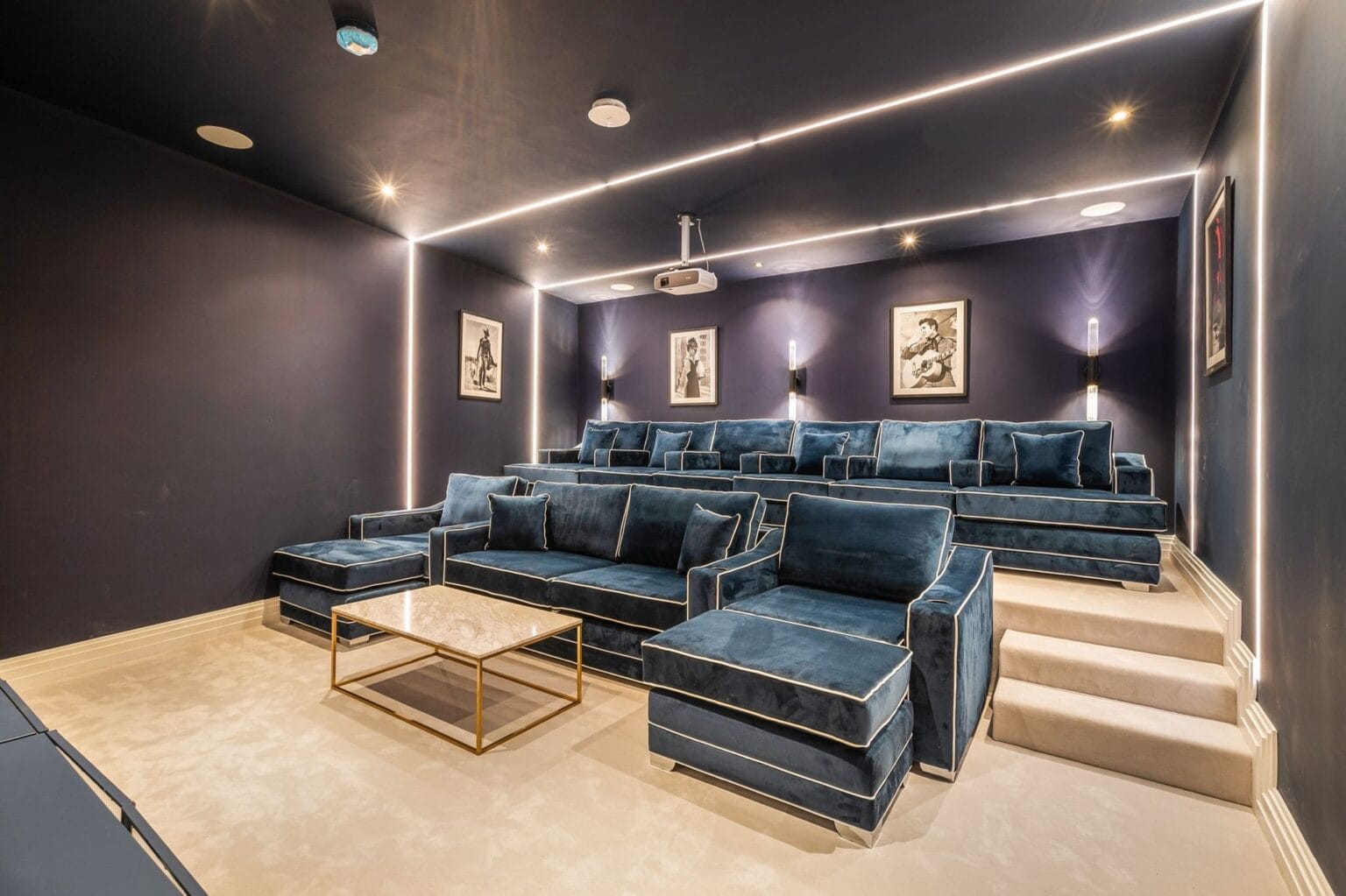 Round Sofas: A Bold Interior Statement for 2026 Round Sofa